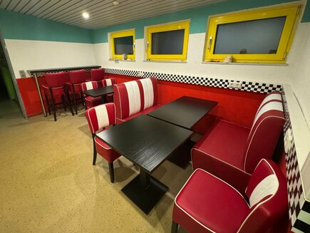 Renovierung American Diner Jugendzentrum Riegelsberg